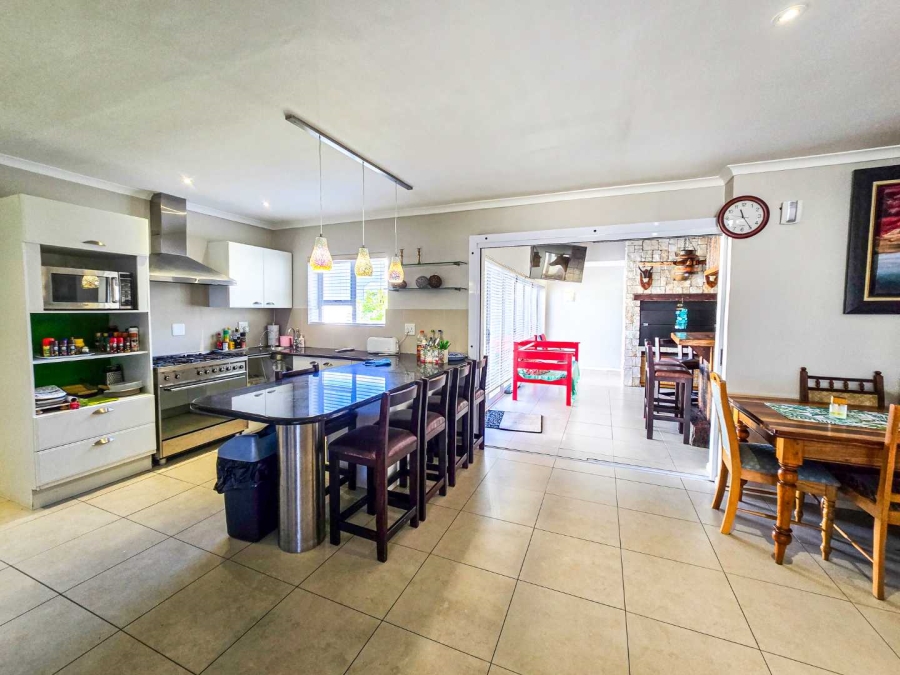 3 Bedroom Property for Sale in Stilbaai Wes Western Cape